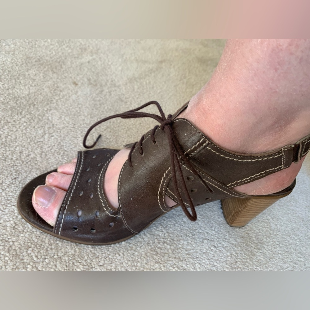 Fidji High Heel Brown Leather Sandals (open toe sling backs)